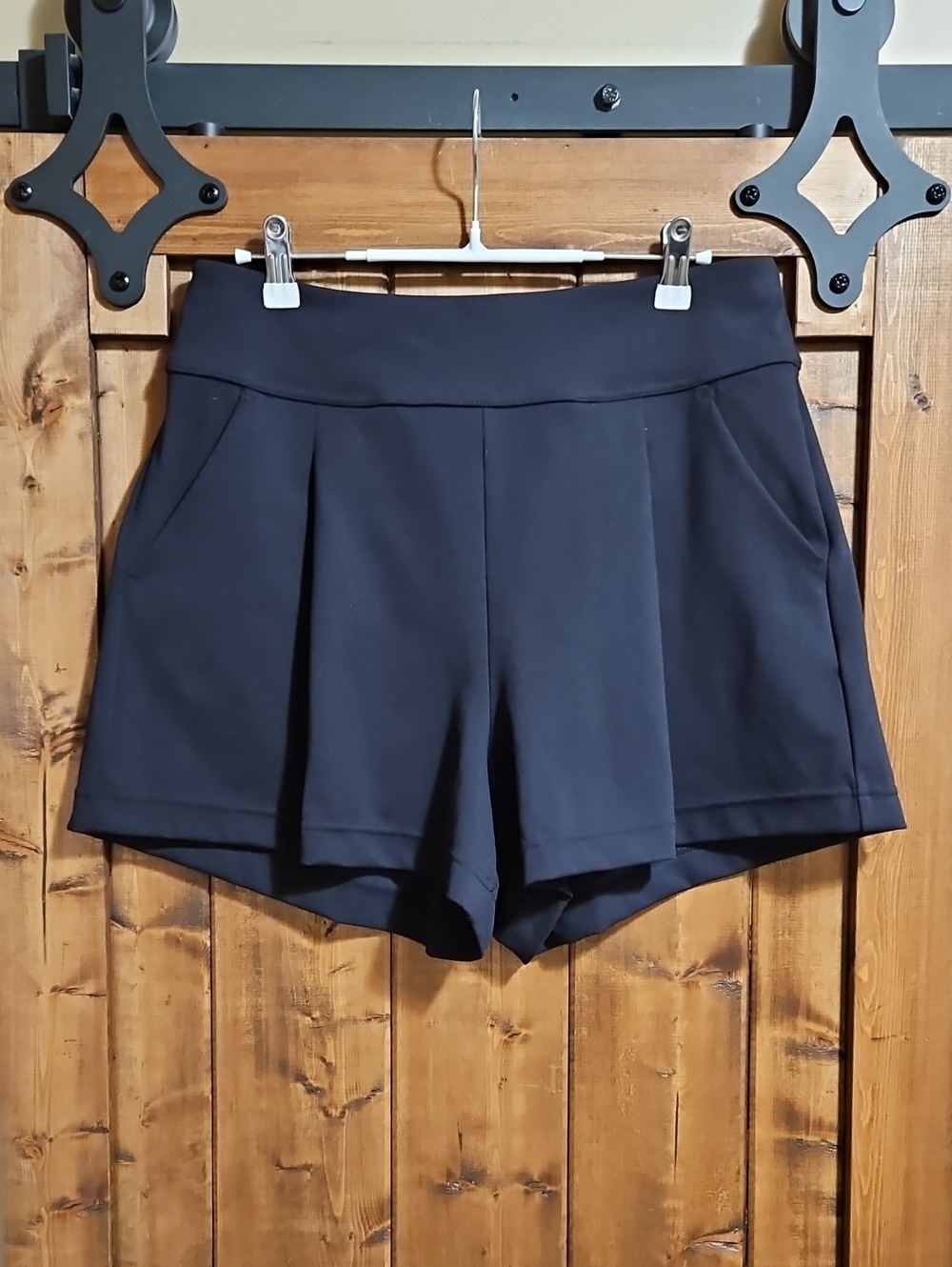Halara Women's DayStretch High Waist Work Baggy Shorts L in Black